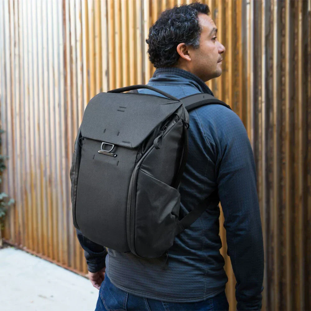 Peak Design Everyday Backpack v2 (20L, Charcoal) - Image 15