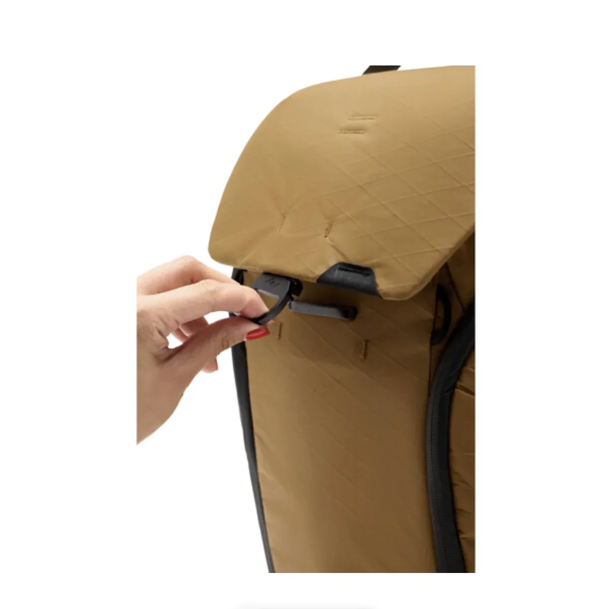 Peak Design Everyday Backpack v2 (20L, Coyote) - Image 11