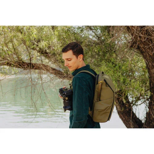 Peak Design Everyday Backpack v3 (20L, Kelp) - Image 10