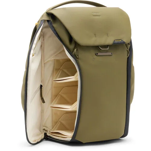 Peak Design Everyday Backpack v3 (20L, Kelp) - Image 2