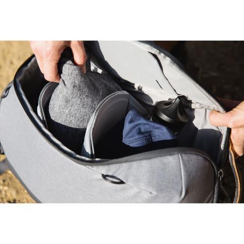 Peak Design Everyday Backpack Zip (15L, Ash) - Image 3