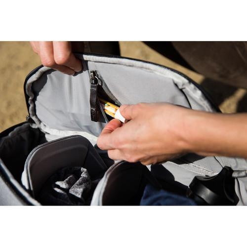 Peak Design Everyday Backpack Zip (15L, Ash) - Image 4