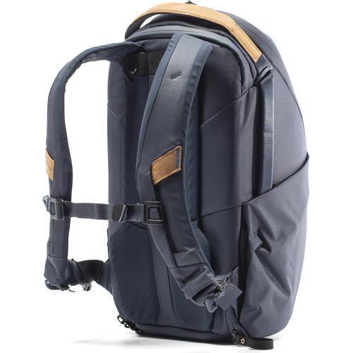 Peak Design Everyday Backpack Zip (15L, Midnight) - Image 5