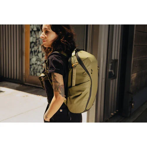 Peak Design Everyday Backpack Zip v3 (15L, Kelp) - Image 10