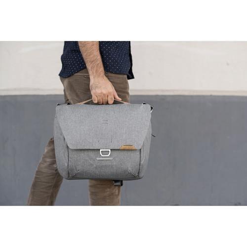 Peak Design Everyday Messenger v2 (13L, Ash) - Image 6