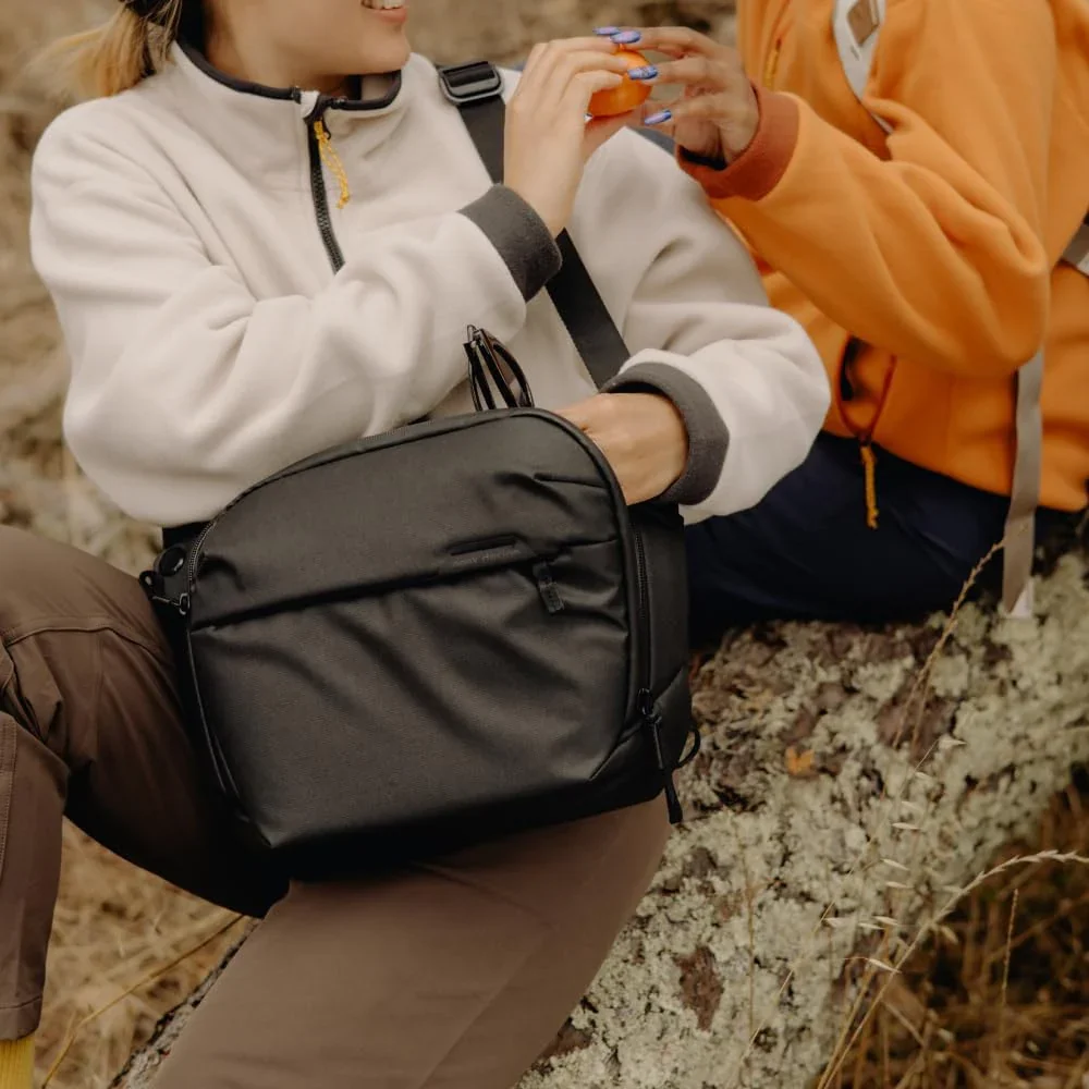 Peak Design Everyday Sling v2 (6L, Black) - Image 5