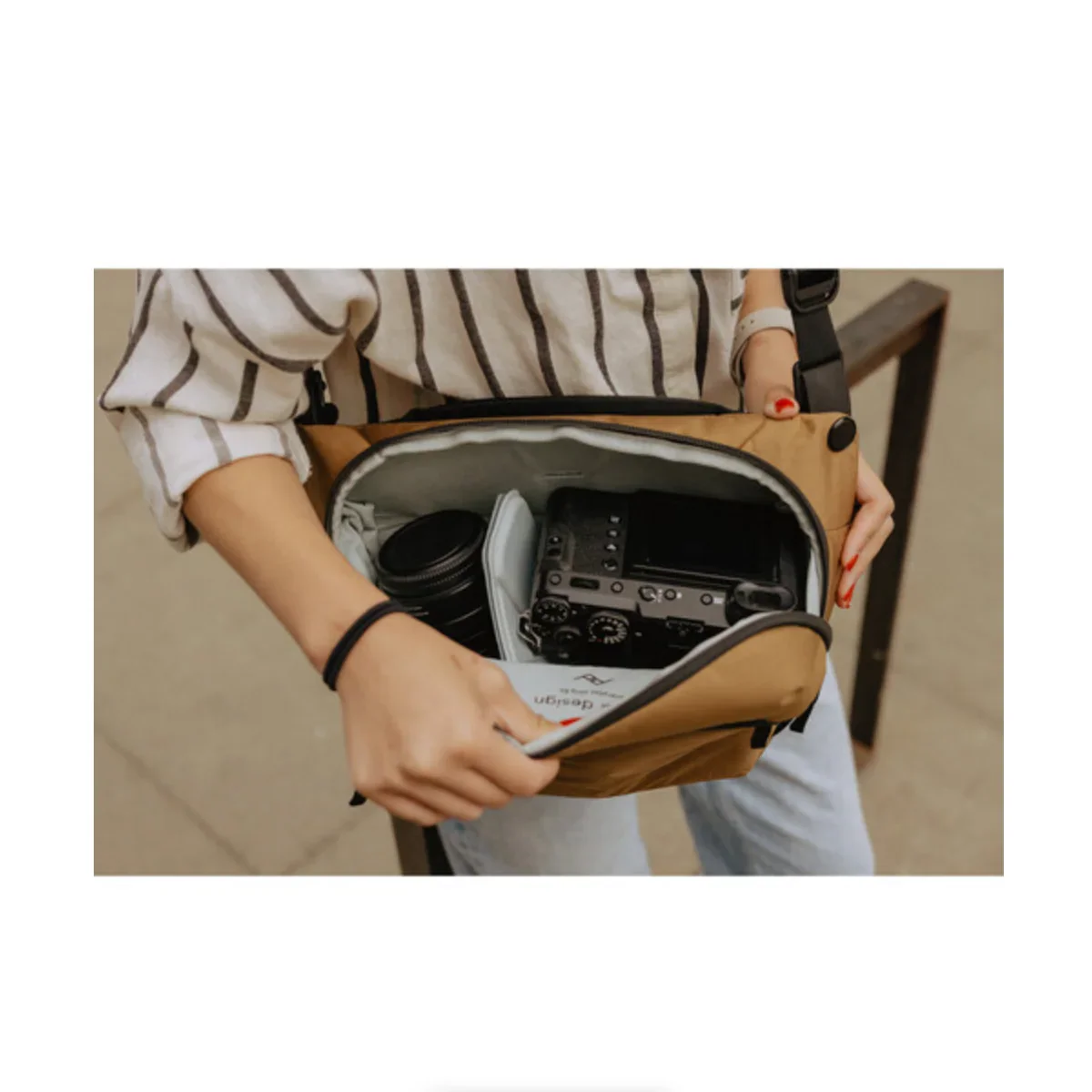 Peak Design Everyday Sling v2 (6L, Coyote) - Image 8
