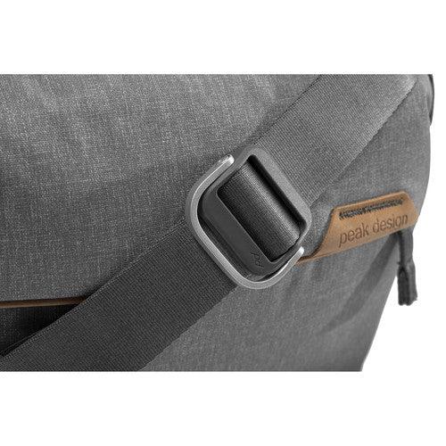 Peak Design Everyday Sling v2 (Ash, 10L) - Image 10