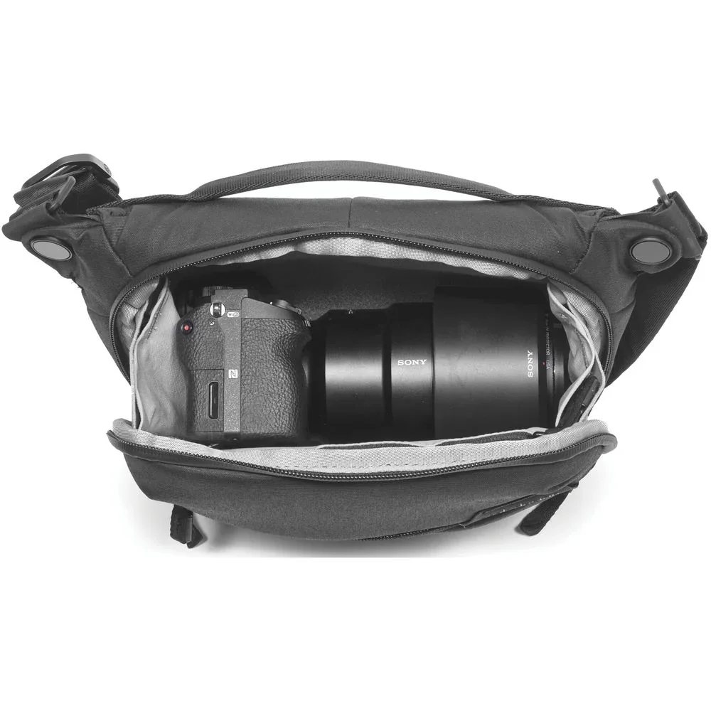 Peak Design Everyday Sling v2 (Black, 3L) - Image 5