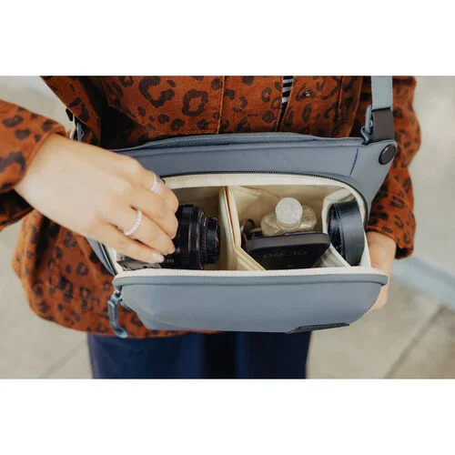 Peak Design Everyday Sling v3 (Ocean, 3L) - Image 5