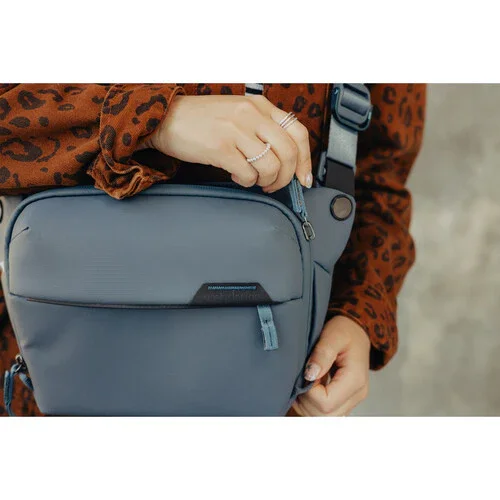 Peak Design Everyday Sling v3 (Ocean, 3L) - Image 7