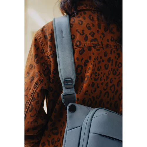 Peak Design Everyday Sling v3 (Ocean, 3L) - Image 9