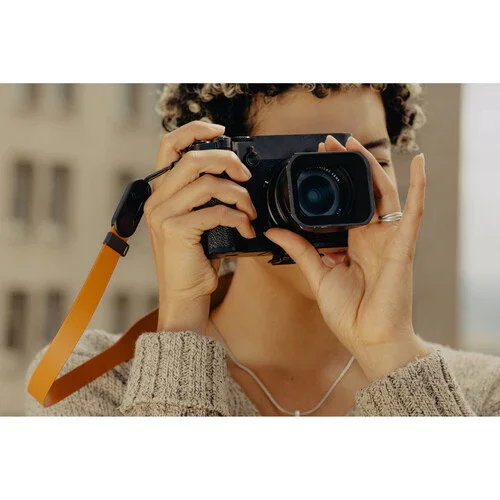 Peak Design Form Leather Camera Strap (Amber) - Image 6
