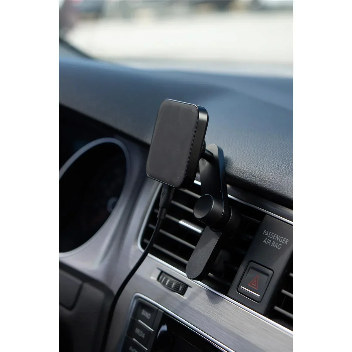 Peak Design Mobile Car Mount Vent Charging - Black - Image 2