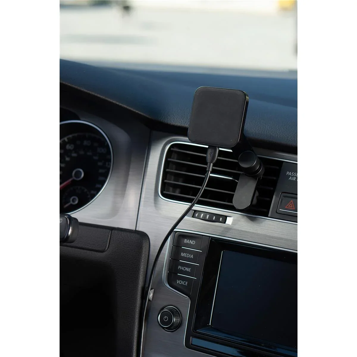 Peak Design Mobile Car Mount Vent Charging - Black - Image 3