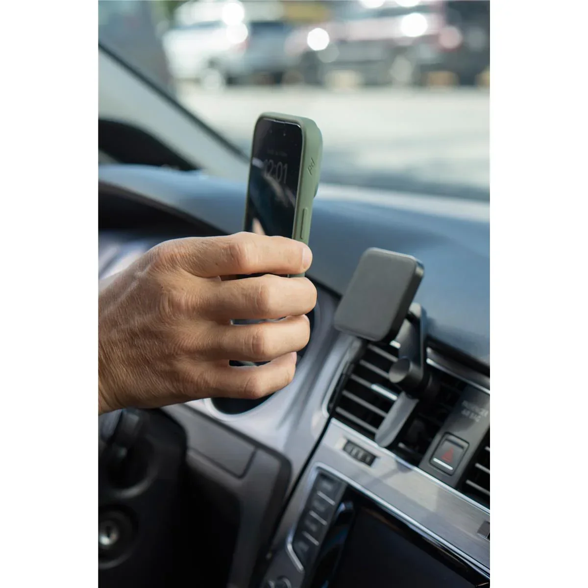 Peak Design Mobile Car Mount Vent Charging - Black - Image 6