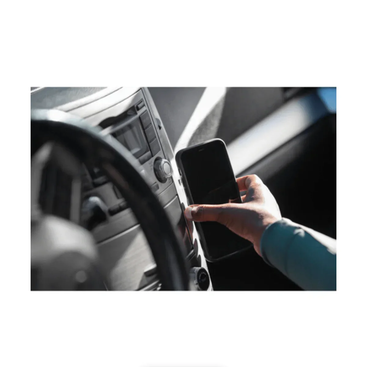 Peak Design Mobile Magnetic Car Mount - Image 6