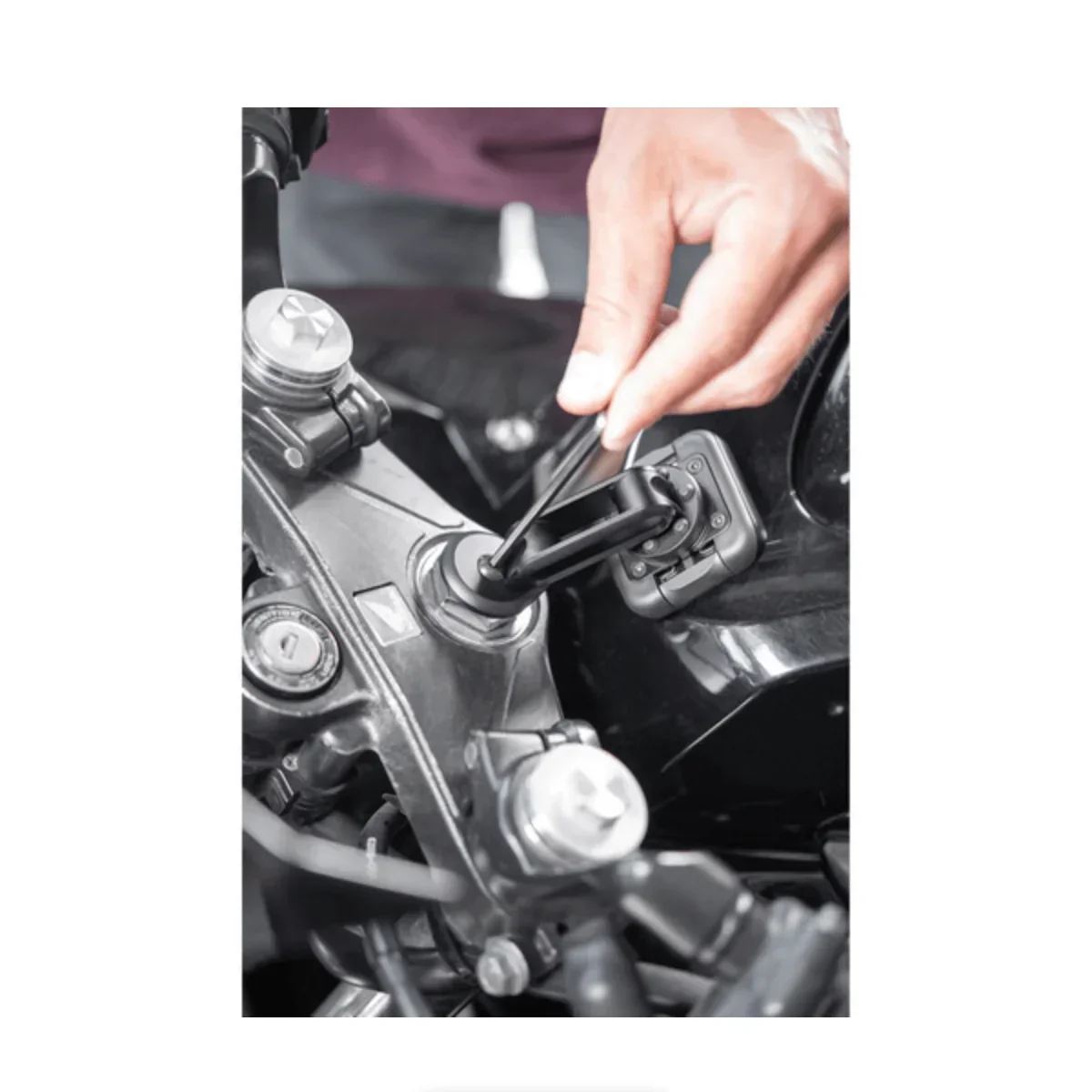 Peak Design Mobile Motorcycle Stem Smartphone Mount - Image 3