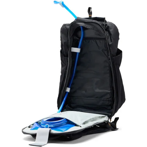 Peak Design Outdoor Backpack (Cloud, 25L) - Image 5