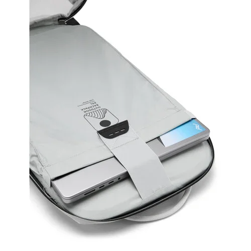 Peak Design Outdoor Backpack (Cloud, 25L) - Image 6