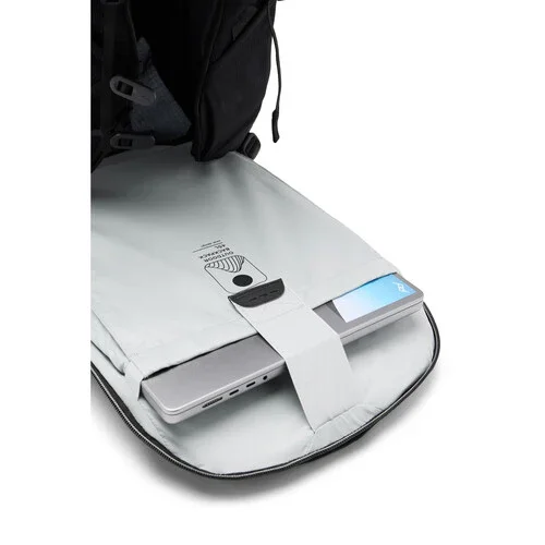 Peak Design Outdoor Backpack (Cloud, 45L) - Image 6