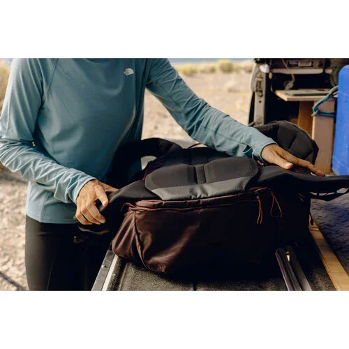 Peak Design Outdoor Backpack (Eclipse, 45L) - Image 13