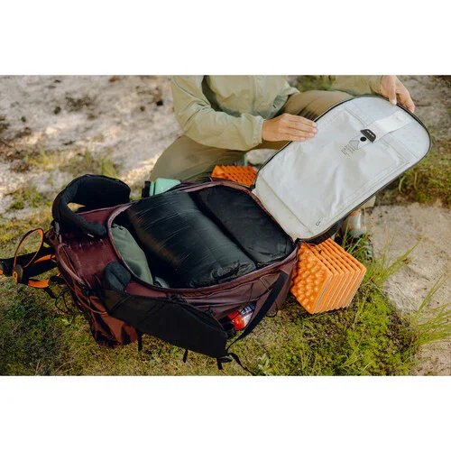 Peak Design Outdoor Backpack (Eclipse, 45L) - Image 21