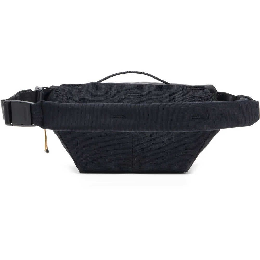 Peak Design Outdoor Sling (Black, 2L) - Image 3