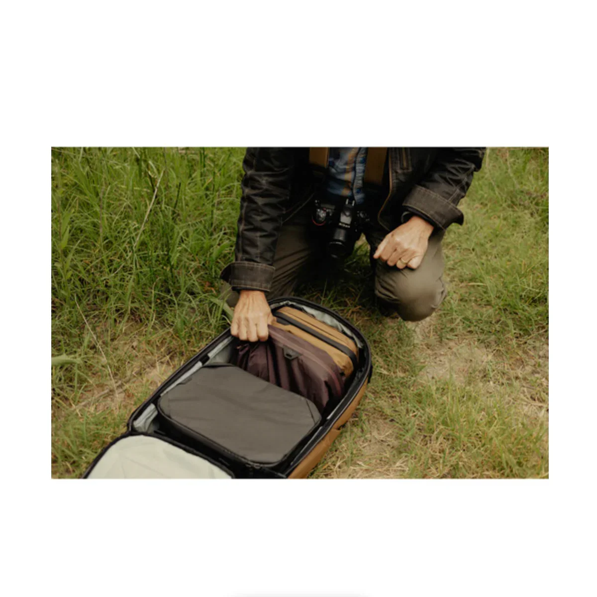 Peak Design Tech Pouch (Coyote) - Image 11