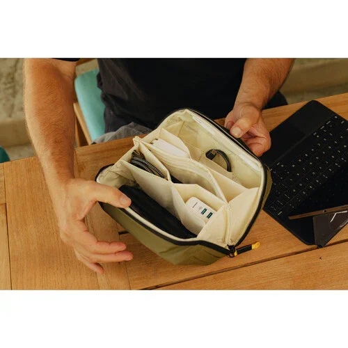 Peak Design Tech Pouch v3 (Kelp) - Image 4