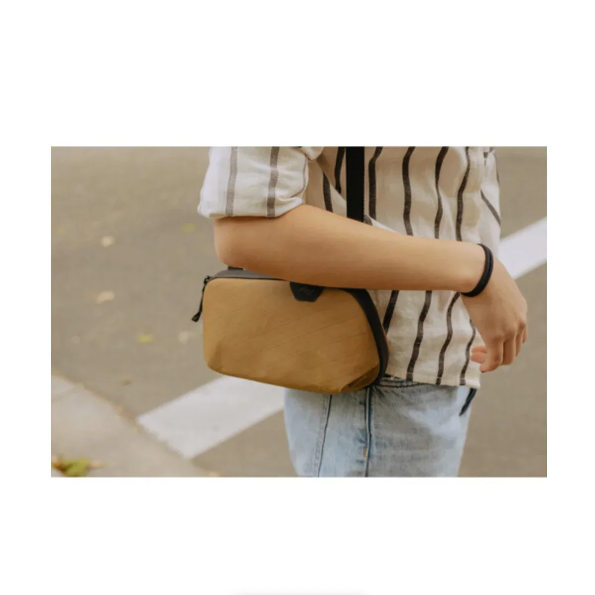 Peak Design Tech Small Pouch (Coyote) - Image 11