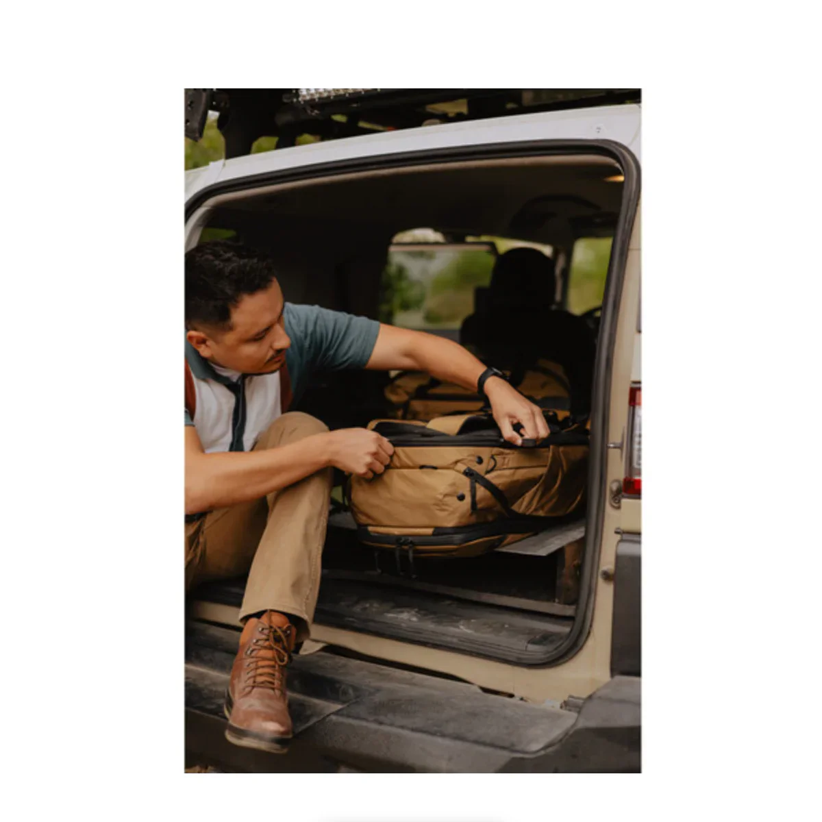 Peak Design Travel Backpack (45L, Coyote) - Image 11