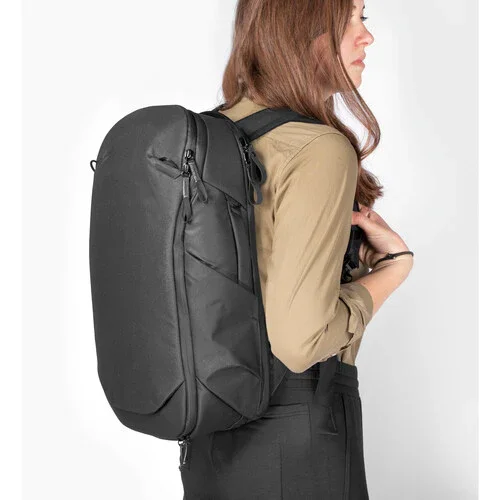 Peak Design Travel Backpack (Black, 30L) - Image 5