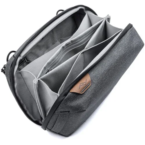 Peak Design Travel Tech Pouch (2L, Charcoal) - Image 2