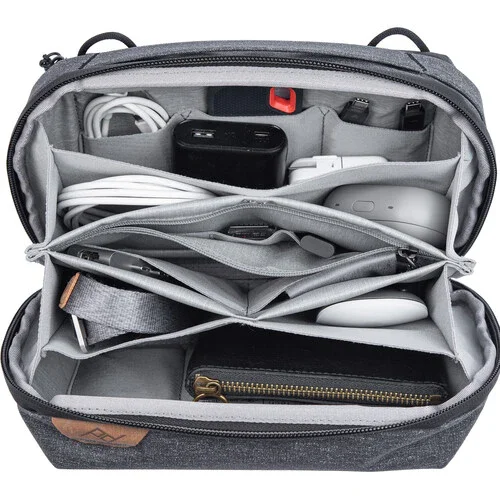 Peak Design Travel Tech Pouch (2L, Charcoal) - Image 3