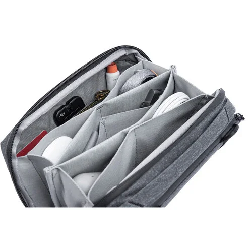 Peak Design Travel Tech Pouch (2L, Charcoal) - Image 6