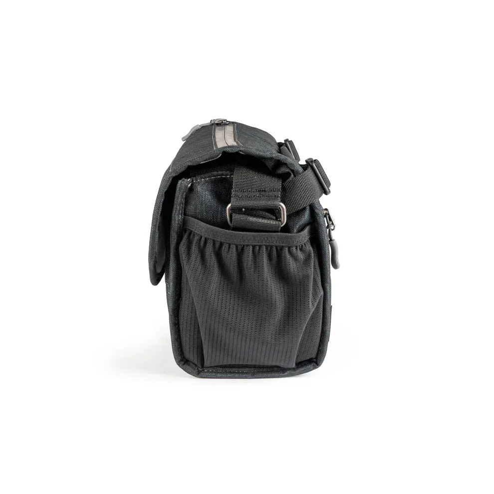 ProMaster Blue Ridge 2.0 Shoulder Bag - Medium (4.6L Deep Blue) - Image 4
