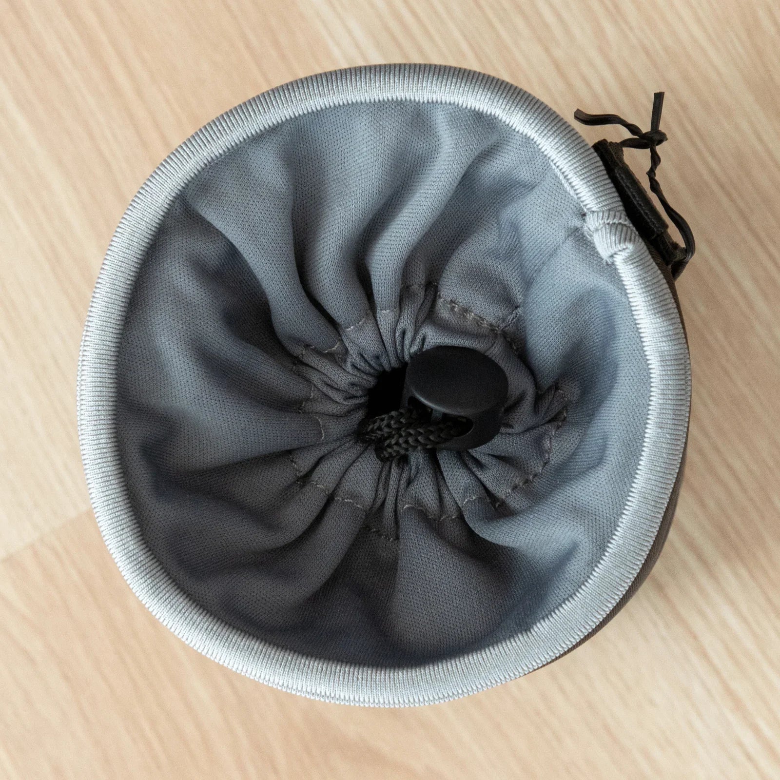 Promaster Drawstring Lens Pouch 5" x 3.9" - Image 2