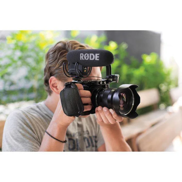 Rode VideoMic Pro Camera-Mount Shotgun Microphone with Rycote Lyre Suspension Mount - Image 5