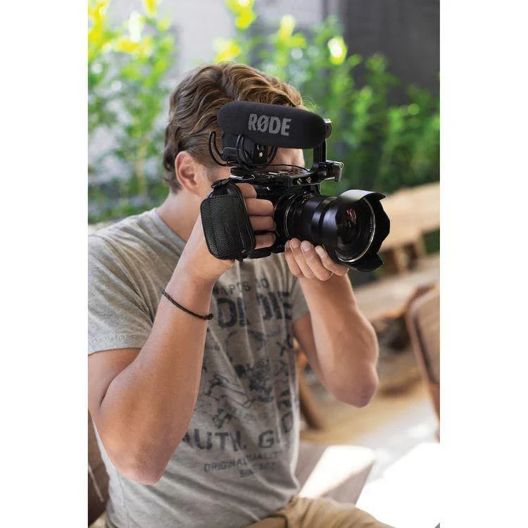 Rode VideoMic Pro Camera-Mount Shotgun Microphone with Rycote Lyre Suspension Mount - Image 9