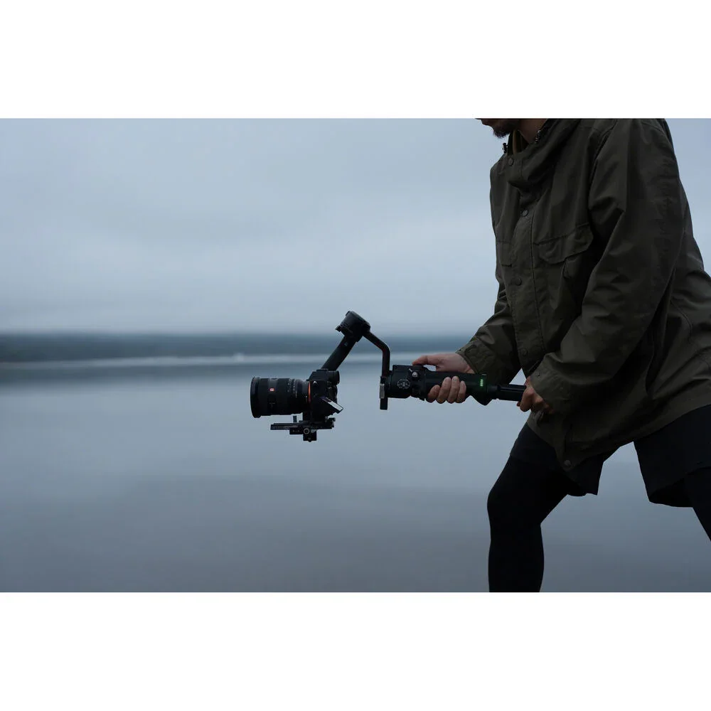 Sony a7 V Mirrorless Camera with FE 28-70mm f/3.5-5.6 OSS II Lens - Image 24