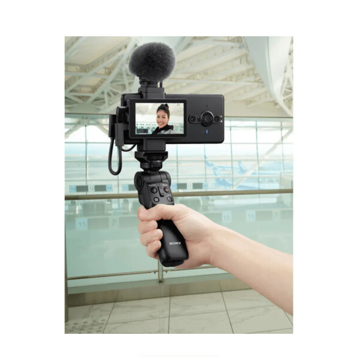 Sony ECM-G1 Ultracompact Camera-Mount Vlogger Shotgun Microphone - Image 8