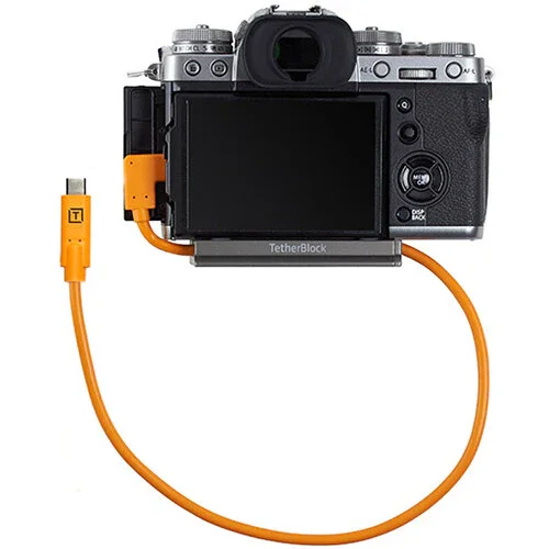 Tether Tools TetherPro USB-C to Right Angle USB-C Pigtail Cable - 20" (Orange) - Image 3