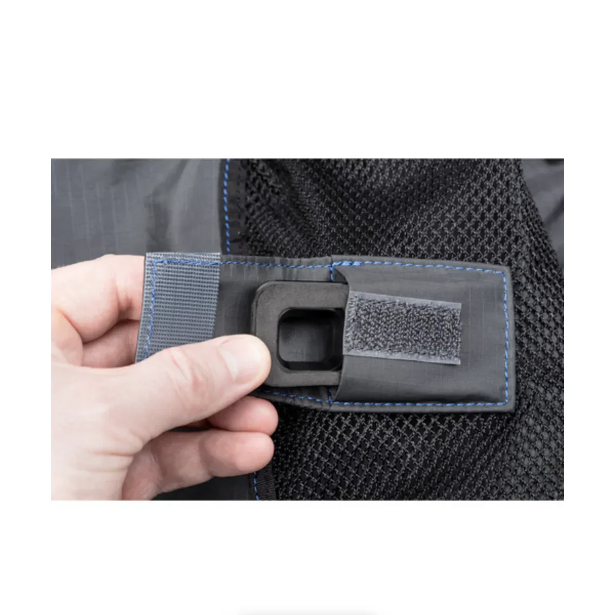 Think Tank Photo Hydrophobia DM 300-600 V3.0 Rain Cover - Image 17