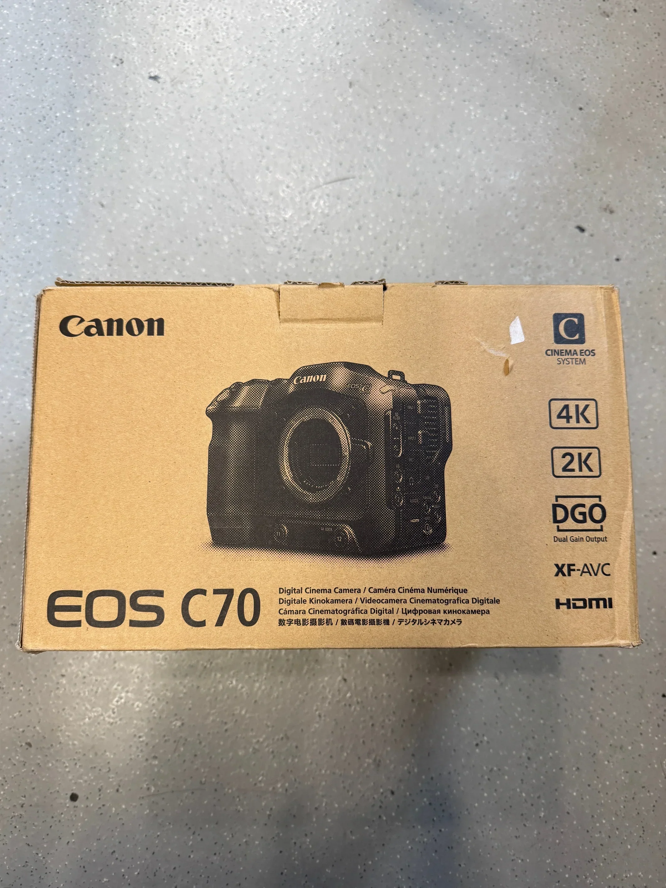 * USED * Canon EOS C70 Cinema Camera (RF Mount) (Body Only) HOURS 9 - Image 8