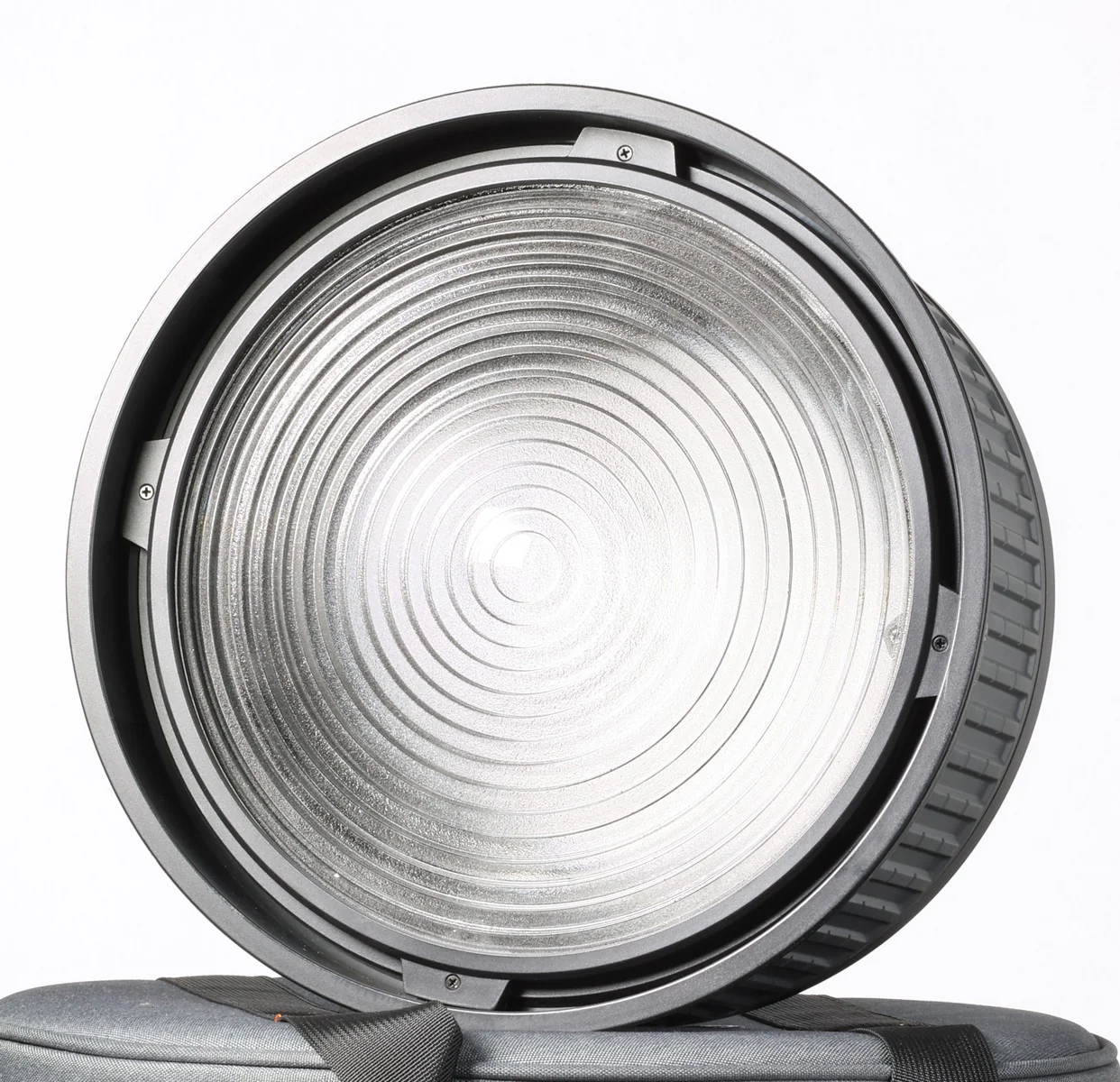 * USED * Godox FLS10 Fresnel Lens - Image 7