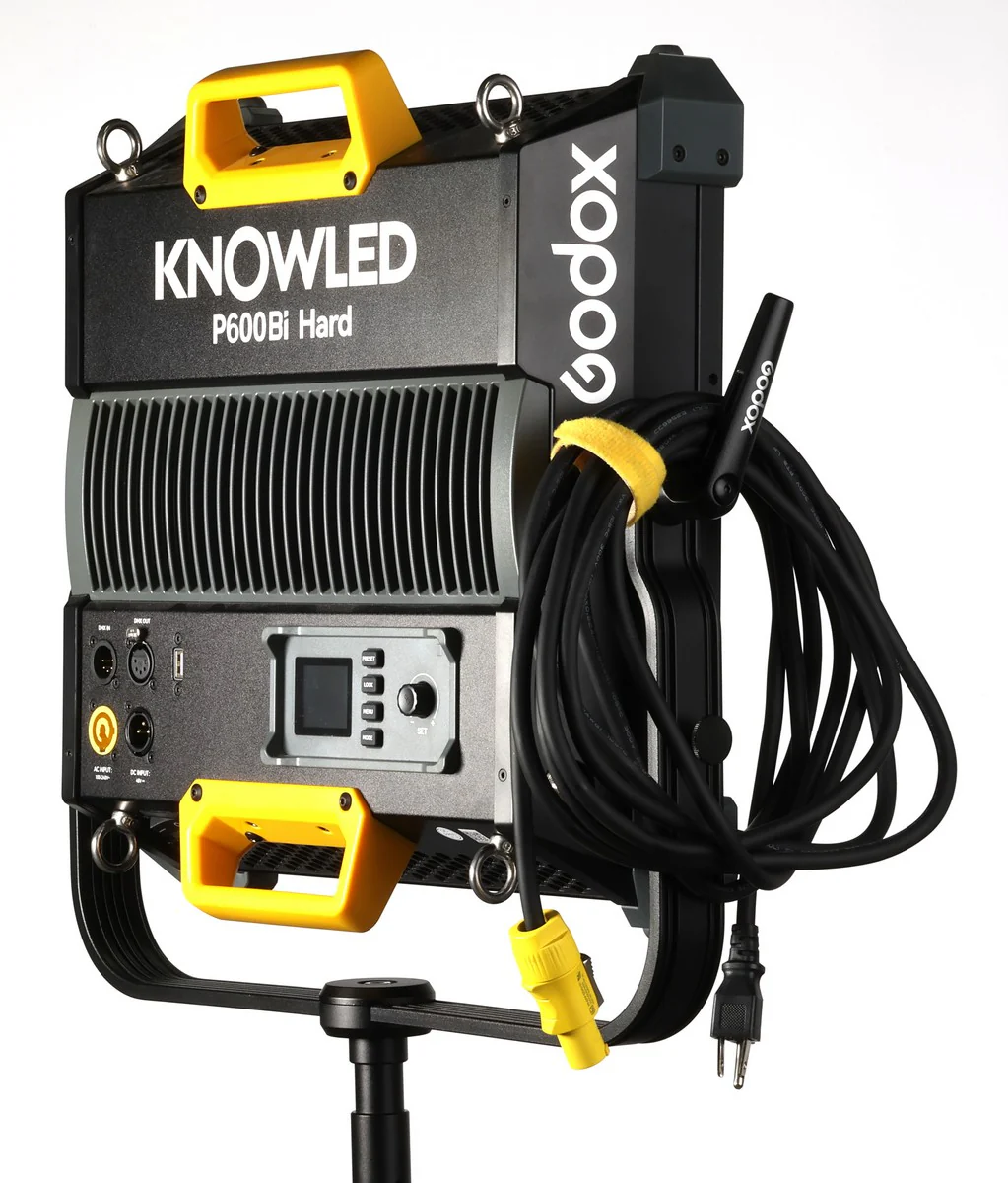 * USED * Godox KNOWLED P600BI Bi-Color LED Video Light Panel - Image 2
