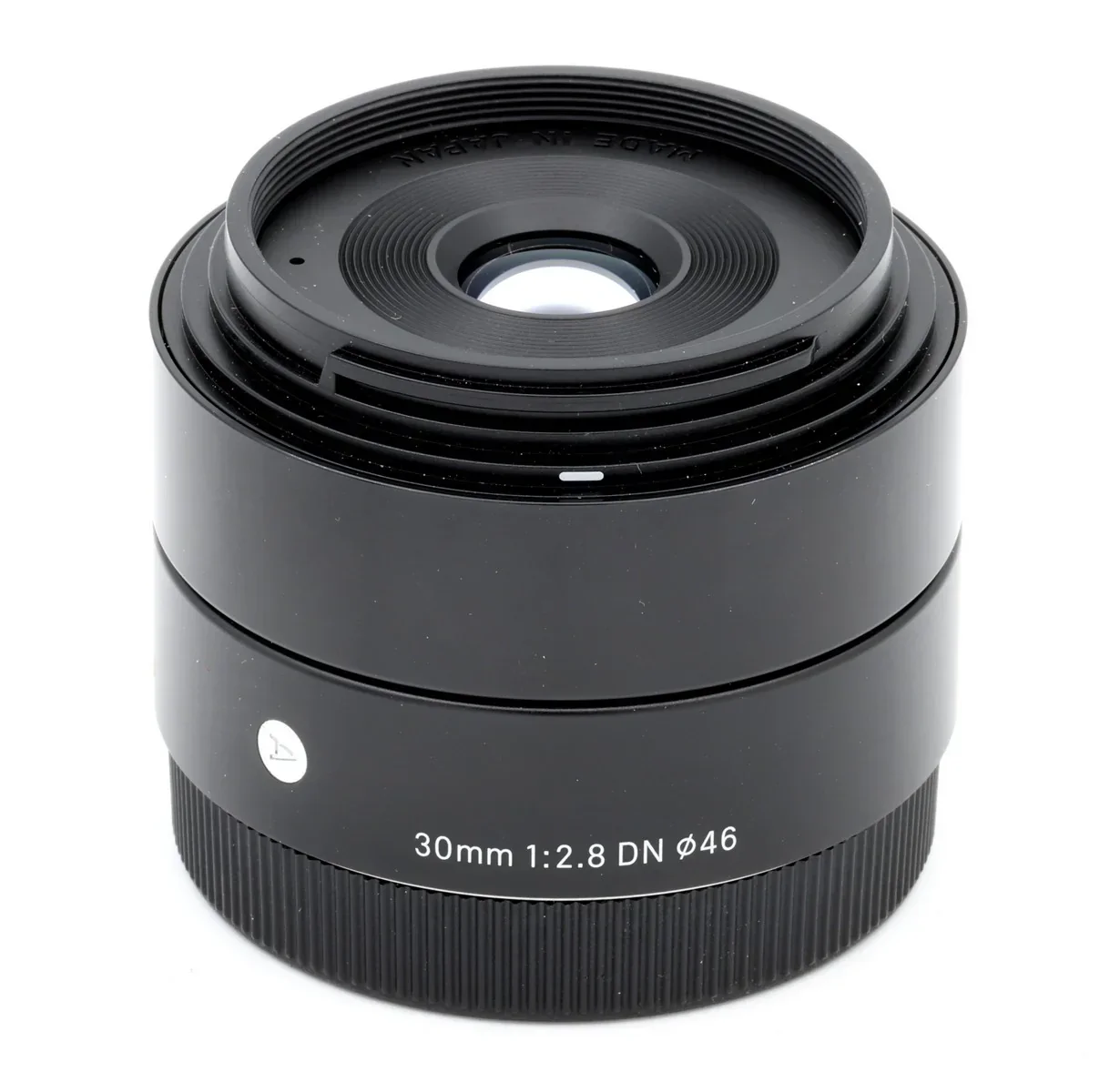 * USED * Sigma 30mm f/2.8 DN Lens (E-Mount) - Image 3