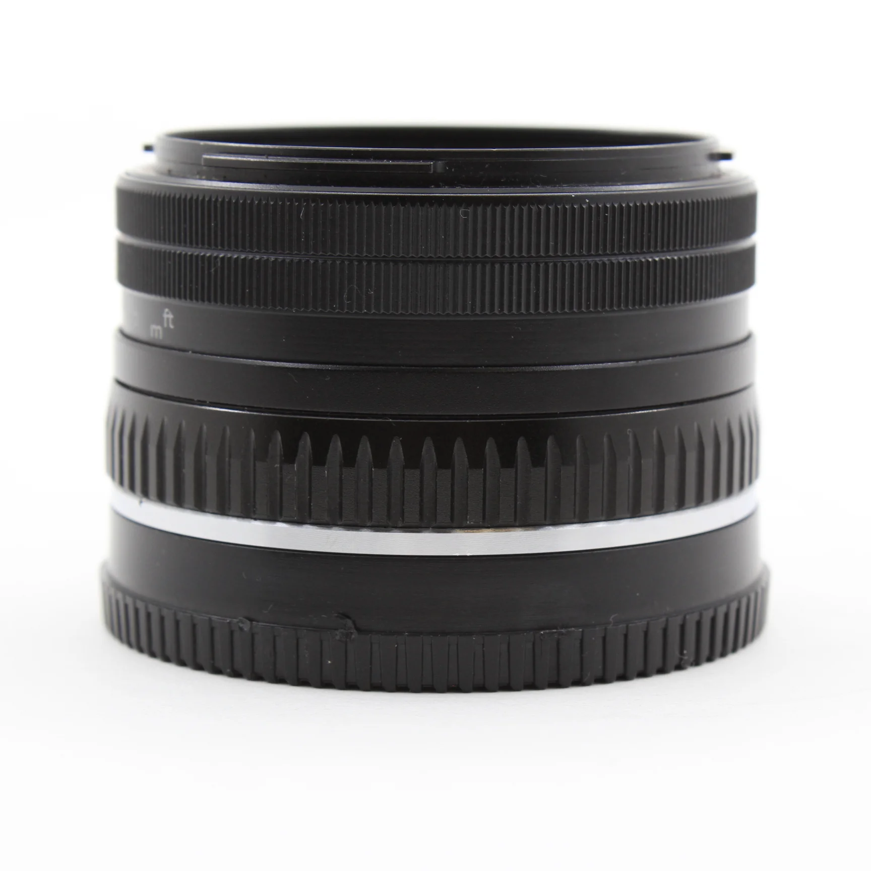 * USED * Neewer 32mm f/1.6 Lens Sony E-Mount - Image 4