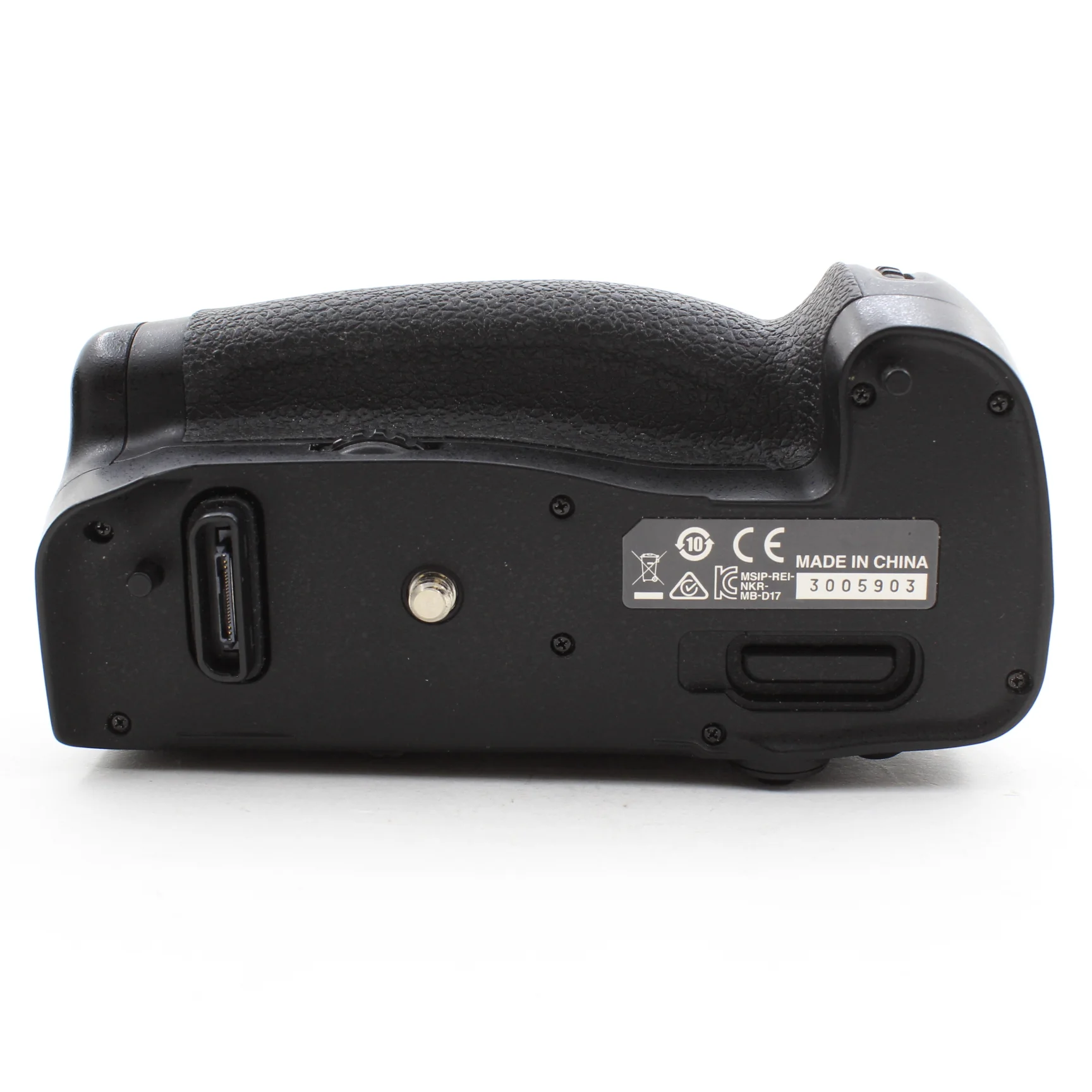 * USED * Nikon D500 DSLR Camera Body with Nikon MB-17 Battery Pack SHUTTER 20249 - Image 9